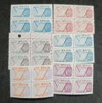 BRASIL - 552/56/553A - 1974/75 - TIPO GRAVURA  - LOTE EM QUADRAS INCLUINDO A VARIEDADE 553A - COM GOMA PLENA  - 149UFS