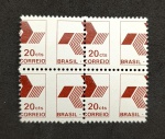 BRASIL - 537 1972 - VARIEDADE- QUADRA EMBELMA DA ECT - COM PICOTAGEM DESLOCADA