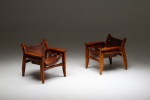 Sergio rodrigues - OCA - Brasil, c.1950 - Fantástico e raríssimo par de poltronas Kilin em madeira