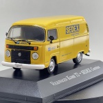 Miniatura die-cast da Volkswagen Kombi T2 dos Correios do Brasil / SEDEX em cor amarela. Possui logótipos "CORREIOS" e "SEDEX", para-choques brancos, grelha preta, matrículas "VOLKSWAGEN KOMBI T2" e base expositora com caixa acrílica.   Tamanho: Aprox. 5 cm  10 cm  4,5 cm.Com marcas de tempo de uso