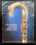 livro - Treasures of Early Irish Art, 1500 B.C. to 1500 A.D. -  G. Frank Mitchell (autor), Lee Boltin (fotografo) - Metropolitan Museum of Art - 2013 - idioma inglês - 256 p. -  brochura nova - livro lacrado - (27,5X21,5)cm.