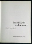 livro - Islamic Arms and Armour -Robert Elgood - Scolar Press - 1979 - idioma inglês - 252 p. - capa dura revestida de tecido e parte interna em ótimo estado de conservação - (33X25) cm.