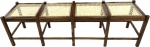 Sergio Rodrigues (OCA) - Banco design para 4 lugares em jacarandá com assento em palhinha original, em perfeito estado de conservação, possui a marca da OCA. Med. 45 X 164 X 43 cm.