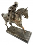 Antiga Escultura em Bronze Oriental Séc. XIX denominado "Cavallier Arabe en Retour de Classe", (peça com belíssimo movimento) .Med. 23 X 24 cm.