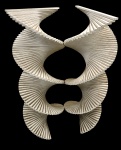 Ascânio MMM - (Atribuída) - Magnífica Escultura Espiral duplo acoplado em madeira pintada na cor branco( apresenta marcas do tempos. Med. 105 X 80 X 42 cm. (peça atribuída, não possui certificado, vai com NF de arrematação).