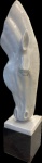 Magnífica e Grande Escultura em Pó de Mármore representando Cabeça de Cavalo, não acompanha a base. Med. sem a base 154 X 47  50 cm.