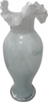 Elegante Vaso em Vidro Artístico de Murano na cor azul e branco. Med. 29 X 14 cm.