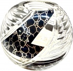 Bohemia - Belíssimo Vaso Art Deco em Cristal da Bohemia no formato de esfera no tom translucido e vinho. Med. 24 cm.