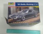Kit de plastimodelismo Revell-Monogram '69 Shelby Mustang 2 'n 1 na escala 1:25  sem confereñcia se esá ompleto - vendido conforme fotos