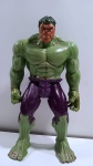 Boneco Hulk Marvel - Hasbro contém marcas na pintura