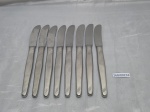 HERCULES - Jogo de 8 facas de mesa em aço Inox, Riscado. Monogramado " MG". Medindo 21cm de comprimento.