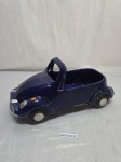 Enfeite na forma de fusca conversível em porcelana, azul. Medindo 26cm x 12cm x 12cm de altura.
