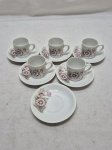 Jogo de 5 xícaras de café 2 goles em porcelana Roberto Simões floral. Medindo 4cm x 4cm de altura.