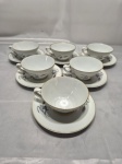 Real - Jogo de 6 xícaras de chá em porcelana trigo com friso ouro. Medindo 10cm x 5,5cm de altura.