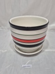 Cachepot colorido em porcelana. Medindo 15cm x 13cm de altura.