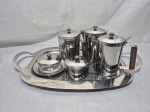WOLFF - Jogo de servir chá, café com 6 peças em aço Inox. Medindo a bandeja 39cm x 31cm x 50cm alça a alça. Novo.
