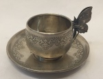 Magnífica xícara de prata 800 contrastada decorada com alça de borboleta. Lindíssima!