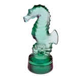 LALIQUE FRANCE - Escultura de cavalo marinho em cristal levemente esverdeado. Altura: 9,8 cm