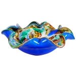 Bowl em vidro artístico de Murano, manufatura AVEM, end off day com rica inclusão de murrina e folhas de prata, anos 50. Meds: 24,5 cm (diam) x 8,5 cm (alt)