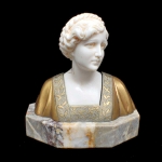 F. PREISS - Busto de mulher Art Decó em bronze dourado e marfim com base em mármore. Peça catalogada no Livro Art Decó and Other figures de Bryan Catley, pag. Meds: 9,5 cm x 8,8 cm