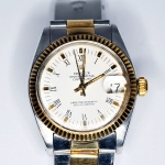 Relógio Rolex feminino OYSTER PERPETUAL DATEJUST em aço e ouro. (relógio sem uso por muitos anos e não conseguimos dar corda)(este item não participará da exposição e a demonstração deve ser agendada com antecedência somente para clientes cadastrados)