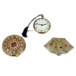 Poseiras antigas (3) sendo uma em forma de mandala (7,5 cm), outra em forma de cartas de baralho (10 cm) e outra em forma de relógio de bolso (6,8 cm)*