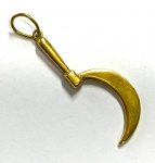 Espetacular pingente de ouro 22 em forma de ferramenta, medindo: 4,5 cm comp. Peso: 4.4 g