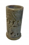 Elegante porta canetas de pedra sabão medindo 10 cm alt.