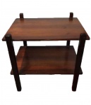 JOAQUIM TENREIRO - mesa de 2 platôs de madeira jacarandá, medindo 69 x 52 cm x 63 cm alt. Com etiqueta do  Tenreiiro móveis. Maravilhosa!