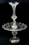 Excepcional fruteira com floreira em cristal Baccarat, bordas recortadas, século XIX, bandeja 35cm e 55cm de altura