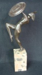 Pierre Le Faguays, estatueta em bronze Art Deco, catalogado no Livro Art Deco and Other figures, 34cm