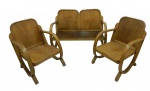 GERDAU - (circa 1940) - Conjunto de sofá e duas poltronas Peças medindo: poltronas: 75 cm de altura x 55 cm de largura x 53 cm de profundidade; sofá: 75 cm de altura x 110 cm de largura x 53 cm de profundidade.