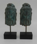 2 Enfeites Decorativo de Bronze,34cm de altura, 13cm de largura e 7cm de comprimento.