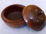 Porta Joia no formato de maçã feita de madeira nobre (Jacarandá), super bonito - Medidas 14x14