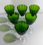 Seis copos de vinho cristal italiano verde - Medida: 13,5 CM