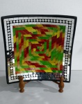 Belíssima bandeja em mosaico vidrificado e resinado proveniente de Bali . Medem:30 cm