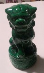 Estátua em porcelana reprentando o Cão de Fó - cor diferenciada :Verde .Mede: 19 cm