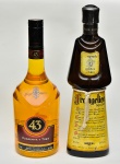 BEBIDA - Lote constando dois licores lacrados, sendo um italiano Frangelico Liquore, 700 ml, outro espanhol "43 - Cuarenta y Tres, 1 Litro.