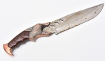 COLECIONISMO - Linda faca de caça de coleção com lâmina em aço e punho representando "lobo". Med.: 31 cm.