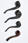 COLECIONISMO - Lote constando quatro cachimbos, sendo dois italianos (Mastercraft GBP Satin Graee e King Cross Savinelli), outro inglês e outro com marca ilegível.