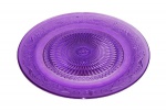 Belíssimo prato de bolo em vidro prensado com ricos relevos em espetacular tom violeta. Medida 29 cm de diâmetro. Peçe sem uso e em excelente estado.
