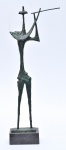 BRUNO GIORGI - "Flautista", linda escultura no estilo moderno em bronze. Med.: 72 cm.