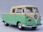Miniatura, réplica de carro - representando Kombi Pickup. Mede aprox. 11cm.