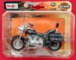 Miniatura Moto Harley Davidson. escala: 1:18 mede aproximadamente 11cm. Lacrada acondicionada em sua embalagem original.