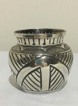 Maravilhoso jarro em prata brasileira Art. Déco  séc.. XIX , med. 10 cm de Alt. peso : 218 grs.