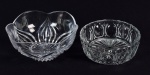 Conjunto de dois bowls ou saladeiras em vidro cristalizado - med. 11,5 cm x 23,5 cm de diâmetro e med. 7,5 cm x 20,0 cm de diâmetro (existe um bicado na borda de cada uma das peças)