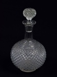 Antiga garrafa em cristal francês Baccarat, Bico de jaca, Marcas de uso. No estado.. Alt. 21,5 cm.