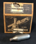 AUTOSYPHON PATRON - caixa contendo 9 cargas para gás de sifão antigas . A caixa continha 10 originalmente .Muito antiga e importada.