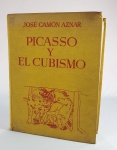 Livro "Picasso Y El Cubismo" de Jose Camon Aznar - 1956. Livro ricamente ilustrado, com 733 páginas. Med. 22 x 28 cm. Capa forrada com tecido e impressão de desenho do artista.  Valor de mercado usado: 75 Euros. VIDE: https://www.todocoleccion.net/libros-segunda-mano-pintura/picasso-cubismo-jose-camon-aznar-espasa-calpe-1956x58109944
