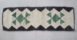 Passadeira feita à mão de lã padrão Kilin, medindo: 1,26 x 0,41 cm.
